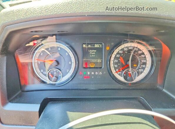 1C6RR7GG7KS717504 2019 RAM 1500 Burgundy Вид задніх сидінь