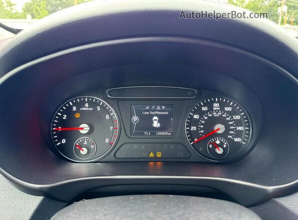 5XYPG4A32HG262697 2017 KIA SORENTO White ძრავის განყოფილების ხედი