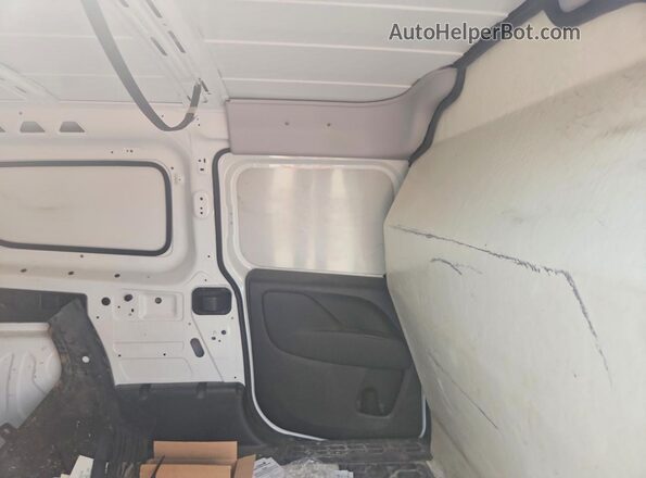 ZFB636VP2N6V98657 2022 RAM PROMASTER White Սալոնի հետևի տեսք