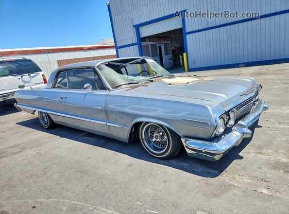 31847J108188 1963 CHEVROLET IMPALA Серебряный Передняя правая четверть