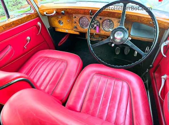 B308MD 1951 BENTLEY ALL MODELS Двухцветный Вид задних сидений