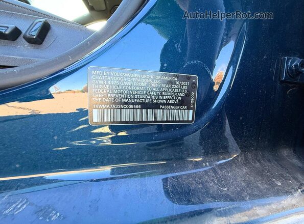 1VWMA7A33NC005566 2022 VOLKSWAGEN PASSAT Blue Rear interior view