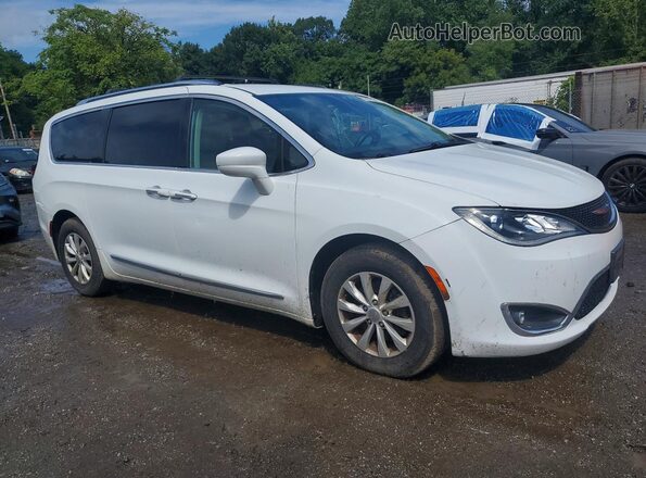 2C4RC1BG0KR554436 2019 CHRYSLER PACIFICA White Vista frontal