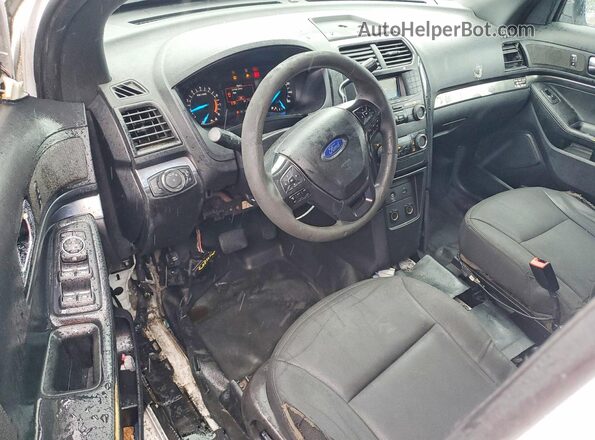 1FM5K8AR4KGB22927 2019 FORD EXPLORER White Instrument cluster view