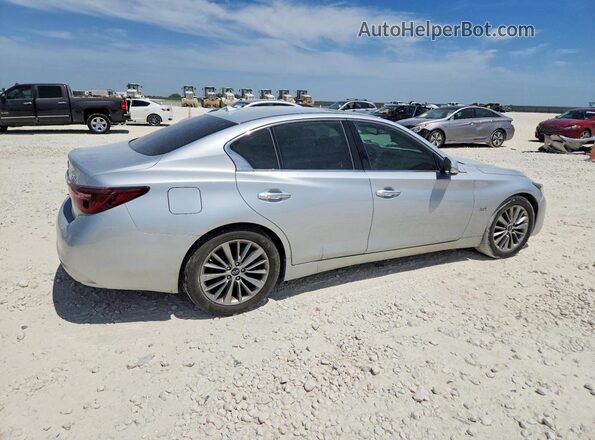 JN1EV7AR9JM438929 2018 INFINITI Q50 Silver Передня права чверть