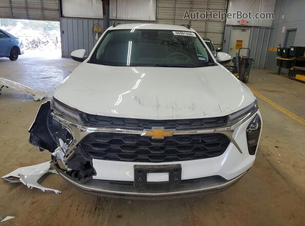 KL77LHEP6TC065493 2026 CHEVROLET TRAX Белый Вид сзади