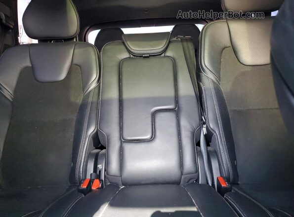 YV4A22PM4K1473316 2019 VOLVO XC90 Black Widok wnętrza z tyłu