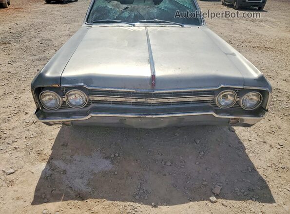 338375M322516 1965 OLDSMOBILE CUTLASS Серебряный Вид задней части салона