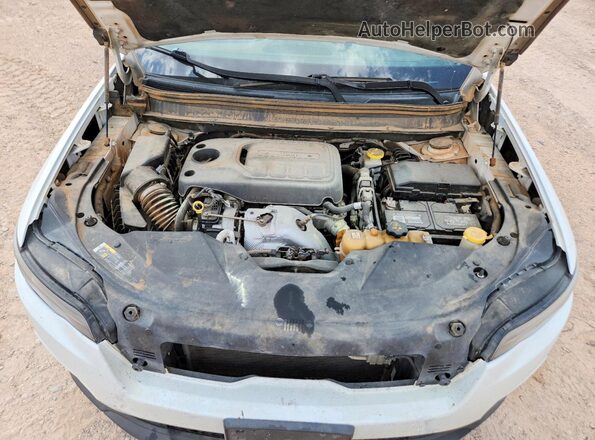1C4PJMLN6KD123937 2019 JEEP CHEROKEE White Vista de la etiqueta del VIN