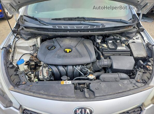 KNAFX5A82G5494847 2016 KIA FORTE Серебряный Вид подкапотного пространства