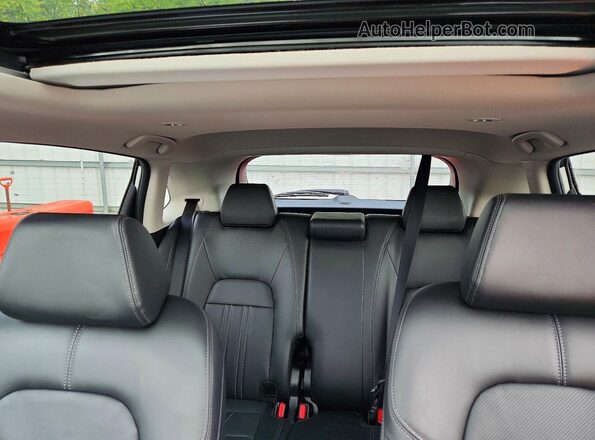 3CZRZ2H78SM779121 2025 HONDA HR-V White უკანა სალონის ხედი