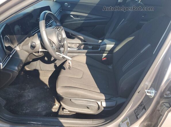 KMHLS4DG5SU901572 2025 HYUNDAI ELANTRA Silver უკანა სავარძლების ხედი