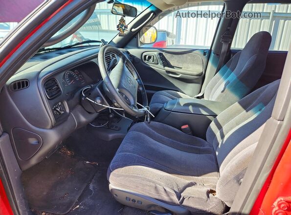 1B7HG2AZ7YS751538 2000 DODGE DAKOTA Red Вид панелі приладів