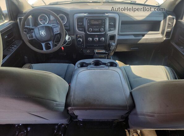 1C6RR7ST8KS668673 2019 RAM 1500 White Вид щитка приладів