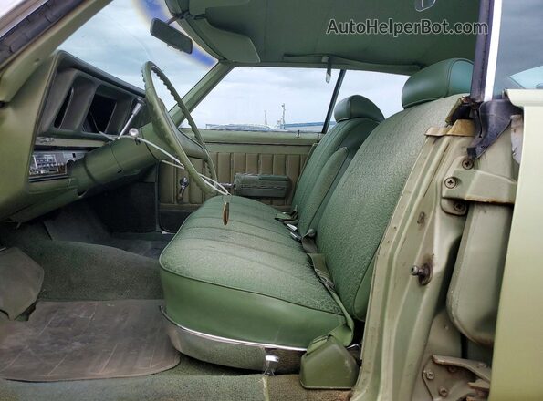 364399C111982 1969 OLDSMOBILE UK Зеленый Вид салона спереди