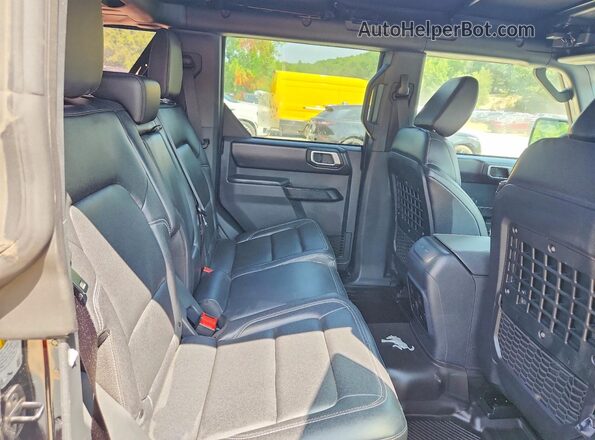 1FMEE9BH8TLA53400 2026 FORD BRONCO Black Widok wnętrza z tyłu