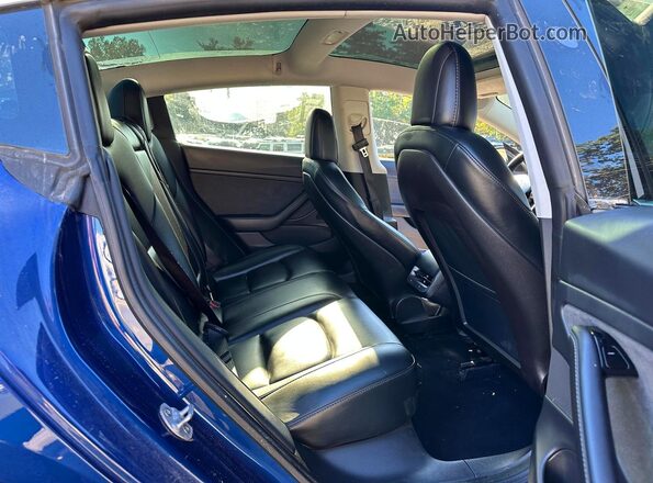 5YJ3E1EB1LF617668 2020 TESLA MODEL Blue Widok z tyłu