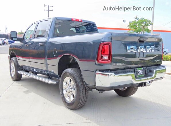 3C6UR5DJ9TG198625 2026 RAM 2500 Blue Դիմացի տեսք