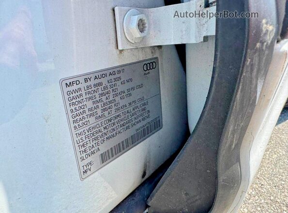 WA1VAAF76JD013370 2018 AUDI Q7 White უკანა სავარძლების ხედი