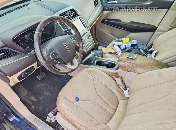5LMCJ3C97HUL47277 2017 LINCOLN MKC Blue Սարքավորումների վահանակի տեսք