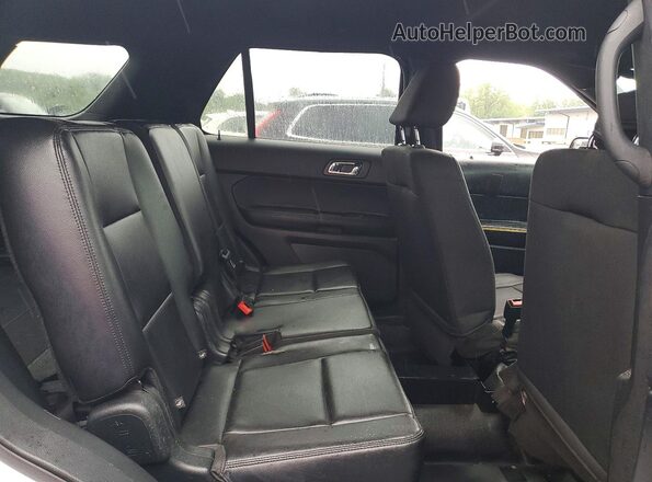 1FM5K8AR4KGB22927 2019 FORD EXPLORER White Engine compartment view