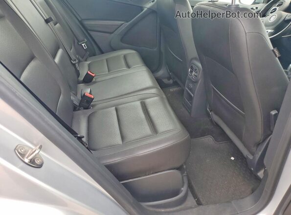 WVGAV7AX2HW507657 2017 VOLKSWAGEN TIGUAN Серебряный Вид подкапотного пространства