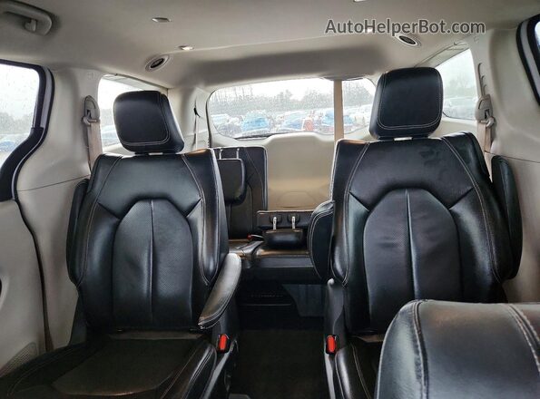 2C4RC1L76NR129970 2022 CHRYSLER PACIFICA White Vista interior trasera