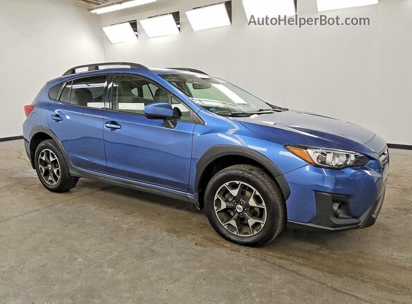 JF2GTADC4J8214591 2018 SUBARU CROSSTREK Blue Front view