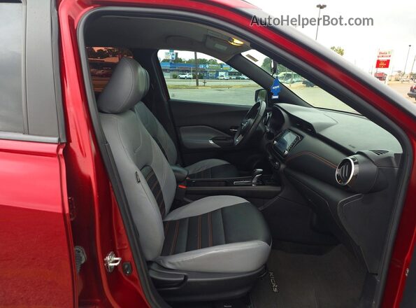 3N1CP5DV6NL496009 2022 NISSAN KICKS Maroon Widok z tyłu