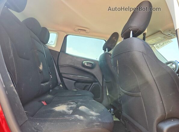 3C4NJCAB4JT369033 2018 JEEP COMPASS Red Սալոնի հետևի տեսք