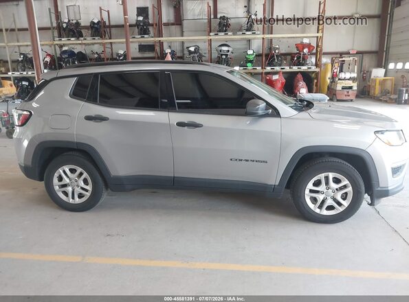 3C4NJCAB9JT405606 2018 JEEP COMPASS Серебряный 