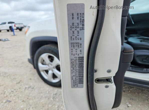 3C4NJCBB1LT230074 2020 JEEP COMPASS White Вид наклейки з VIN-кодом