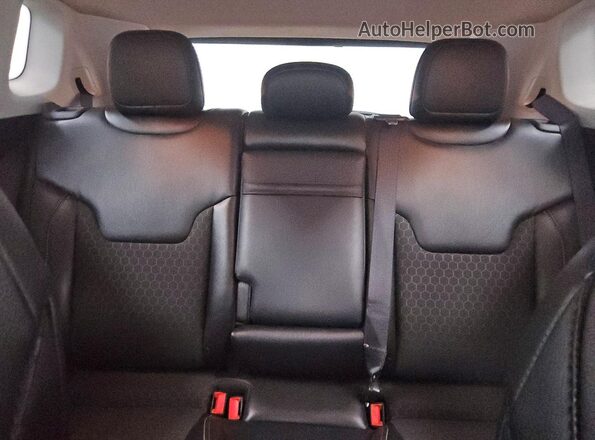 3C4NJCBB7KT755994 2019 JEEP COMPASS White უკანა სავარძლების ხედი