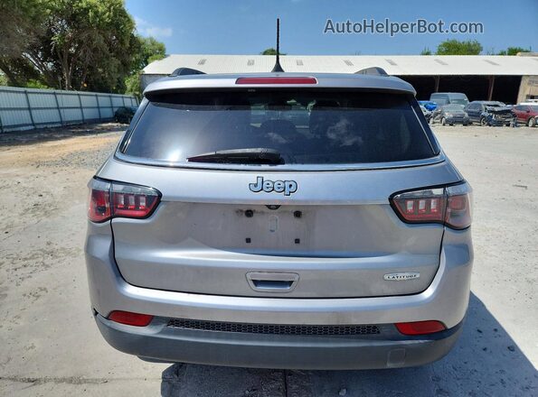 3C4NJCBBXKT743807 2019 JEEP COMPASS Silver Вид ззаду