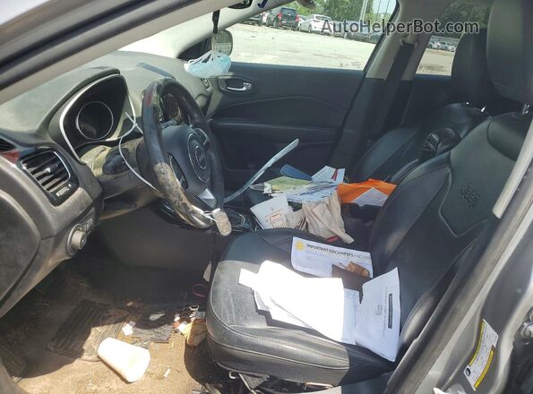 3C4NJCCB5LT114729 2020 JEEP COMPASS Gray Widok wnętrza z przodu
