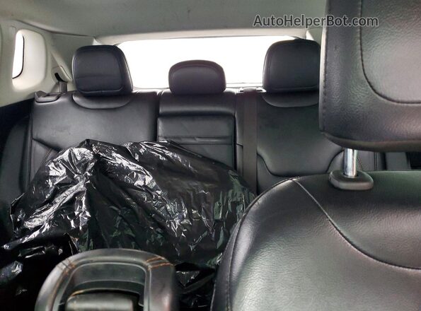 3C4NJCCB6KT755449 2019 JEEP COMPASS Серебряный Вид задних сидений