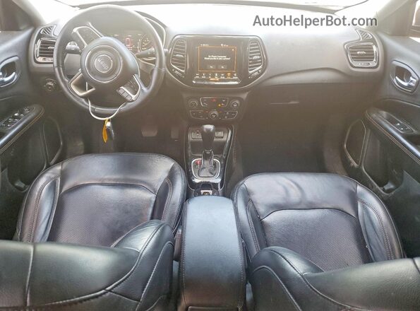 3C4NJCCB9JT406736 2018 JEEP COMPASS Gray Вид панелі приладів