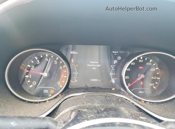 3C4NJCCB9JT406736 2018 JEEP COMPASS Gray Вид щитка приладів