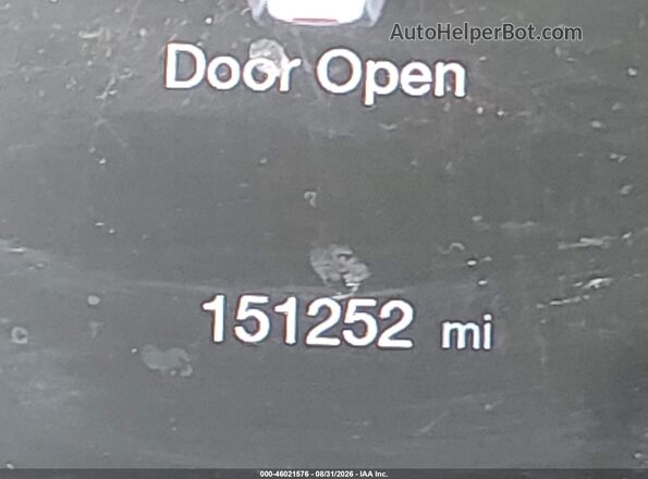 3C4NJDAB8JT126699 2018 JEEP COMPASS White 