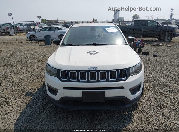 3C4NJDAB8JT126699 2018 JEEP COMPASS White უკანა სალონის ხედი