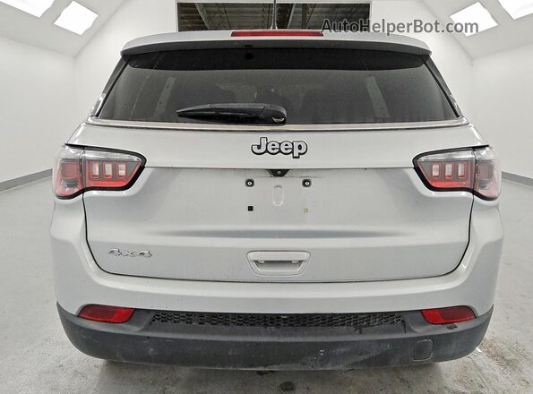 3C4NJDAN5RT164106 2024 JEEP COMPASS Silver Rear view
