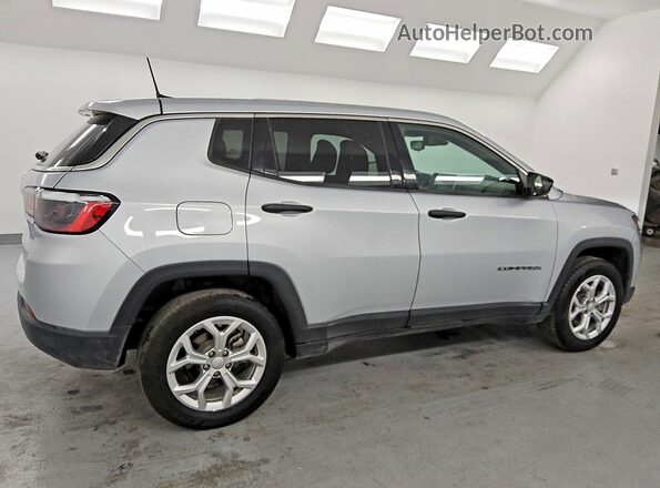 3C4NJDAN5RT164106 2024 JEEP COMPASS Silver Rear right