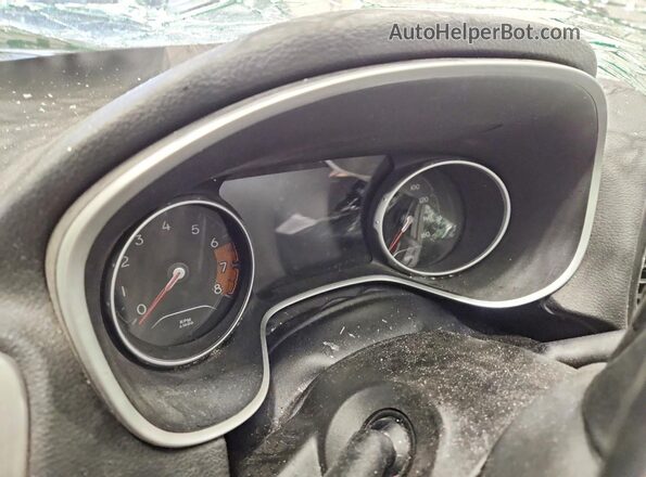 3C4NJDBB0JT239707 2018 JEEP COMPASS Silver Widok zestawu wskaźników