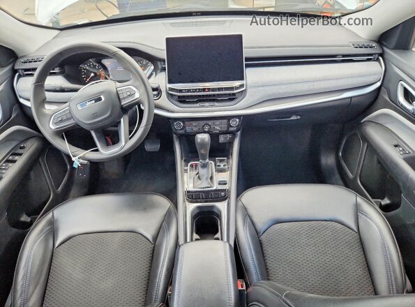 3C4NJDBB0NT236604 2022 JEEP COMPASS White Вид панелі приладів