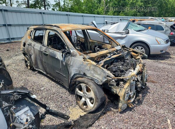 3C4NJDBB1MT598990 2021 JEEP COMPASS Green Передня права чверть