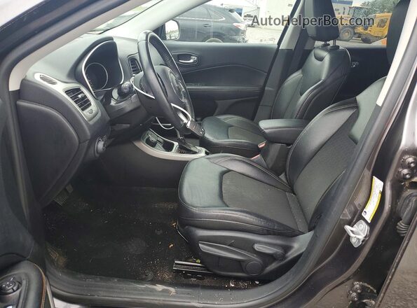 3C4NJDBB2KT623117 2019 JEEP COMPASS Gray Вид салону спереду