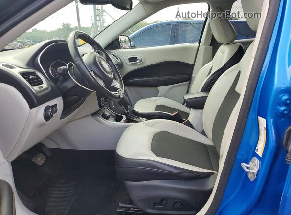 3C4NJDBB3JT252953 2018 JEEP COMPASS Blue Front interior view