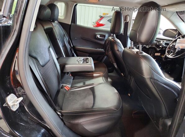 3C4NJDBB4LT239695 2020 JEEP COMPASS Черный Вид задних сидений