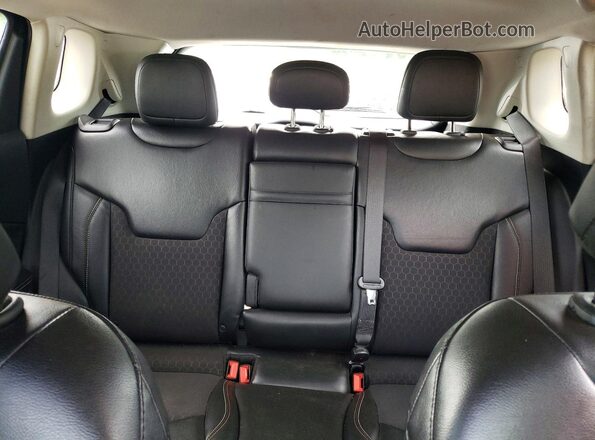 3C4NJDBB5JT457285 2018 JEEP COMPASS Black უკანა სავარძლების ხედი