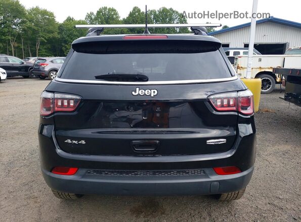 3C4NJDBB5JT457285 2018 JEEP COMPASS Black უკანა ხედი